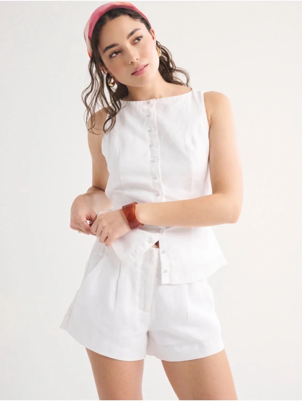 Abercrombie & Fitch High Waist Linen-Look Shorts — White and Brown - Picture 3 of 4